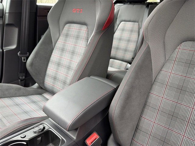 Used 2024 Volkswagen GTI SE image 21