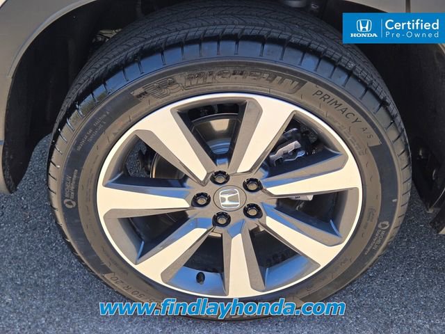 Certified 2025 Honda Pilot Touring image 10
