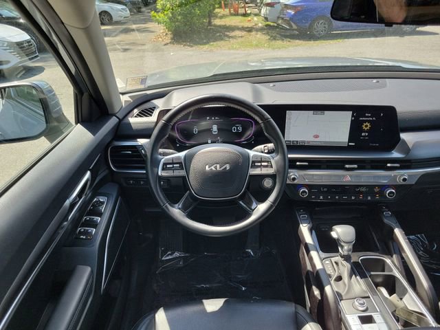 Used 2025 Kia Telluride S FWD image 27