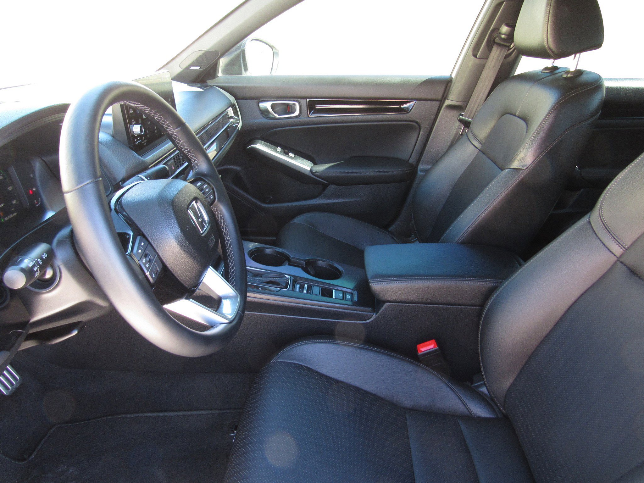 Used 2025 Honda Civic Sport image 14