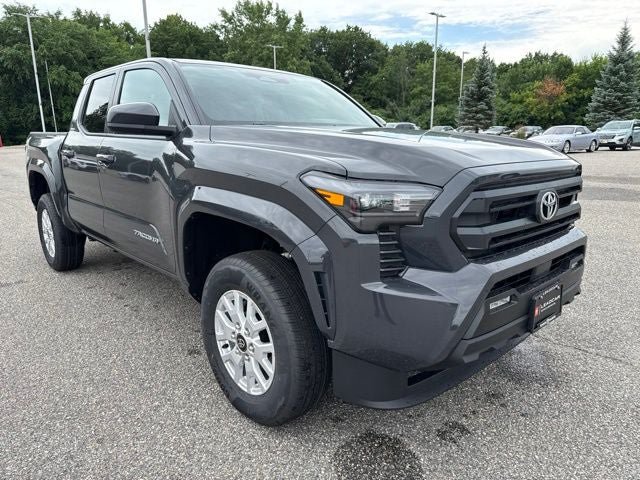 Used 2026 Toyota Tacoma SR5 AWD/4WD image 2