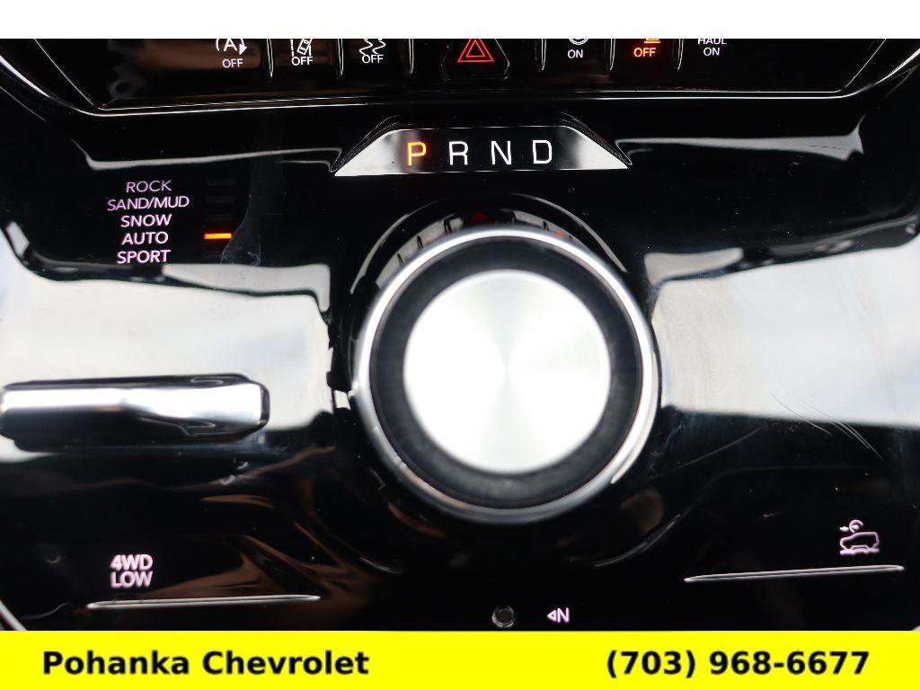 Used 2024 Jeep Wagoneer 4WD w/ Premium Group I image 18