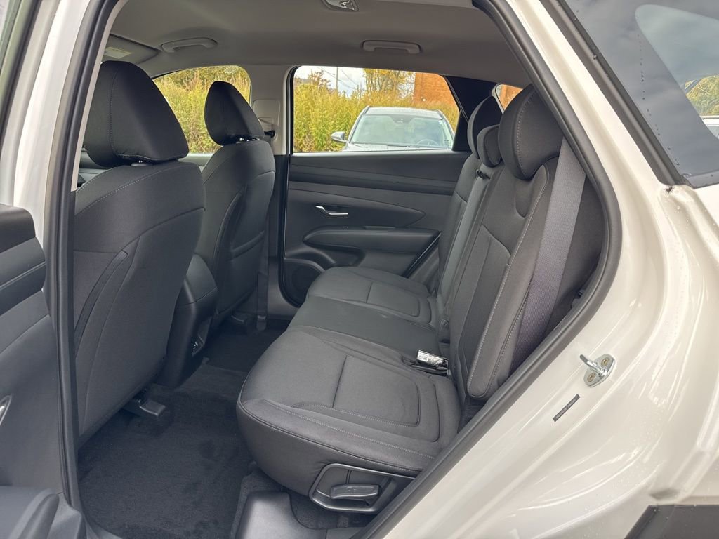 New 2026 Hyundai Tucson SE image 14