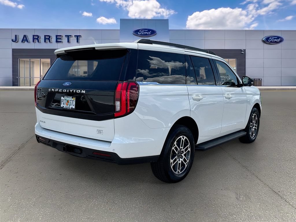 New 2026 Ford Expedition Active RWD image 7