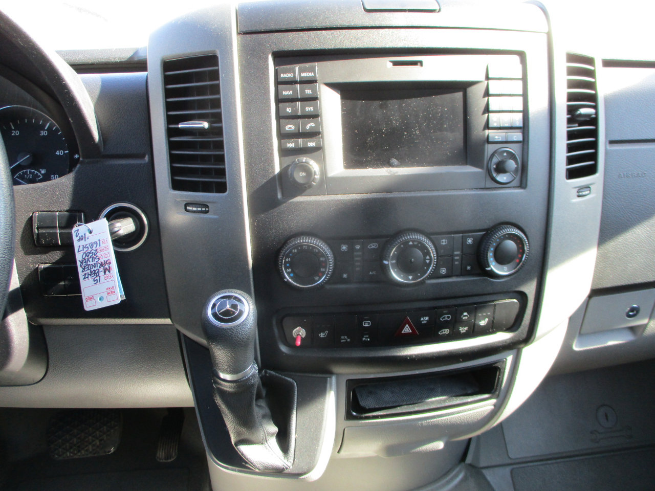 Used 2015 Mercedes-Benz Sprinter 2500 image 22