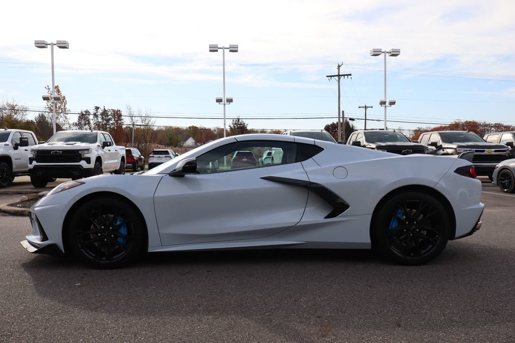 Used 2024 Chevrolet Corvette Stingray Coupe w/ 1LT image 31