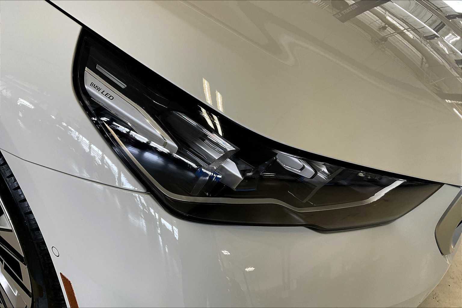 Used 2026 BMW i5 eDrive40 RWD image 13