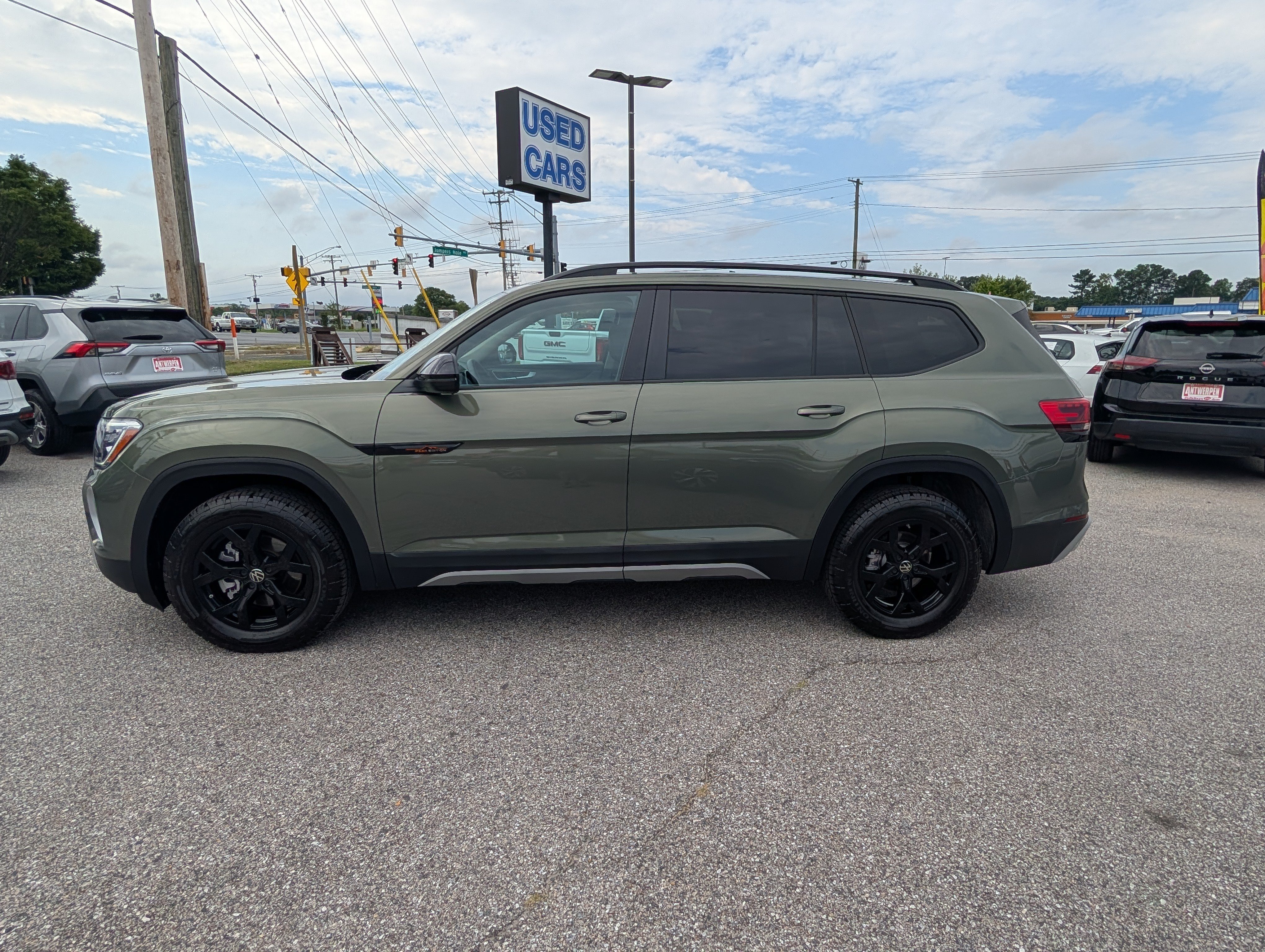 Used 2026 Volkswagen Atlas Peak Edition AWD/4WD image 6