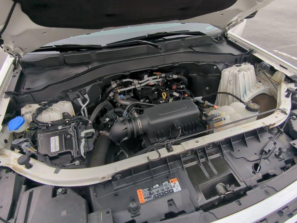 Used 2023 Ford Explorer XLT w/ Equipment Group 202A image 34