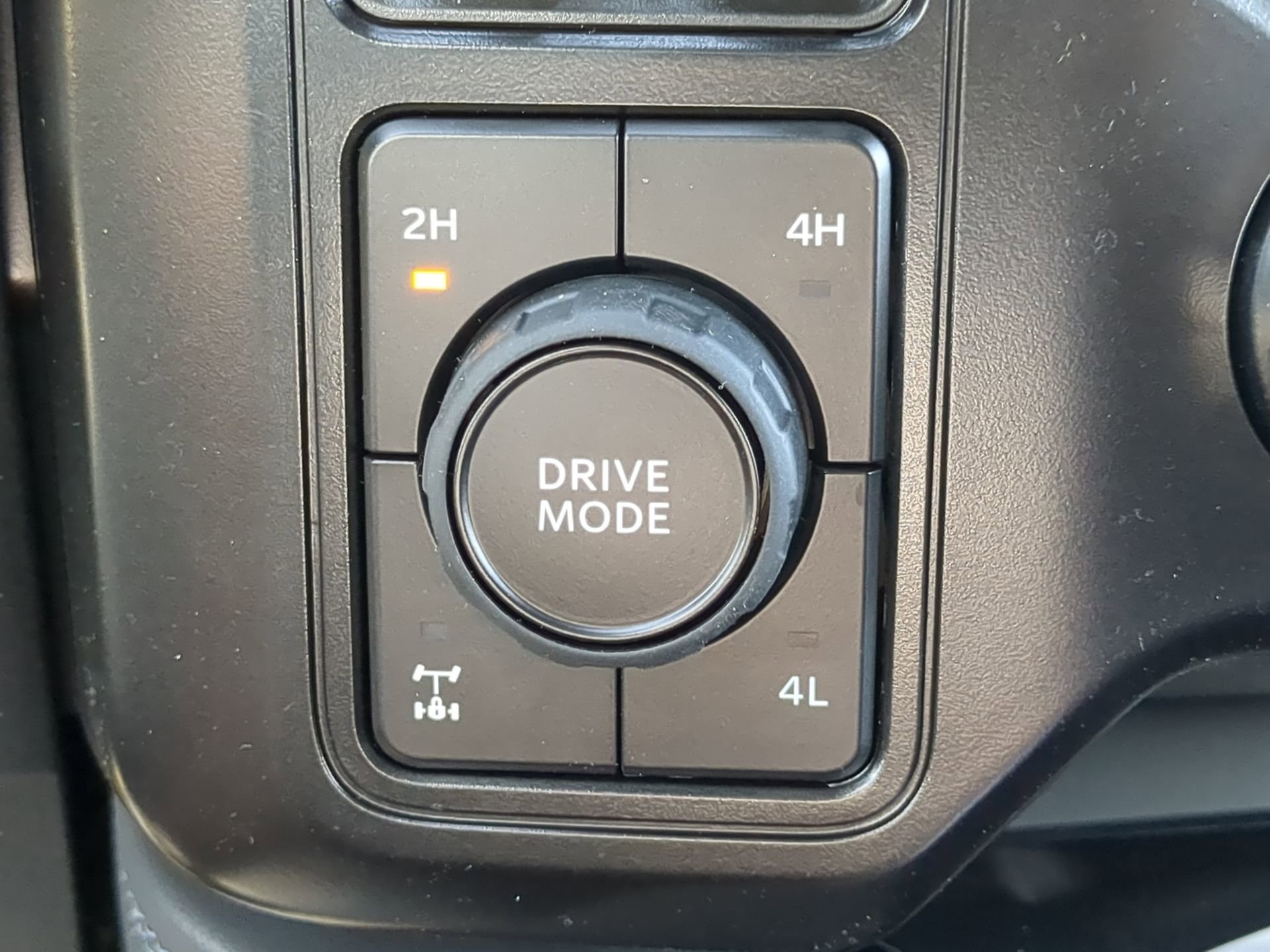 New 2026 Ford F350 Platinum w/ FX4 Off-Road Package image 59