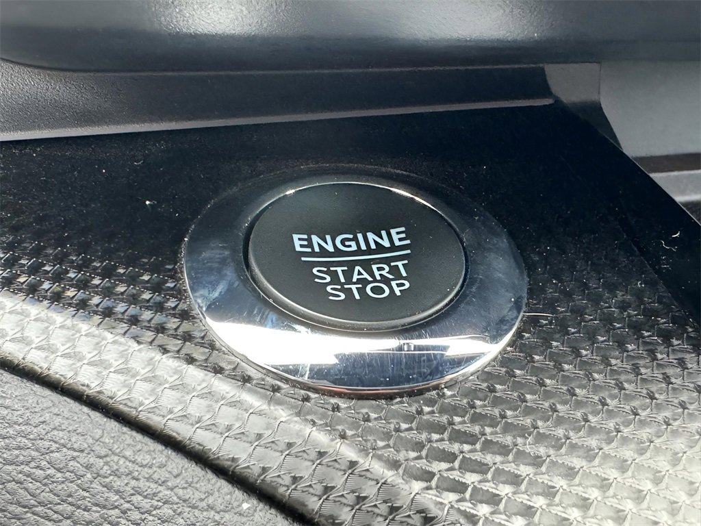 Used 2023 Ford Explorer ST-Line image 18