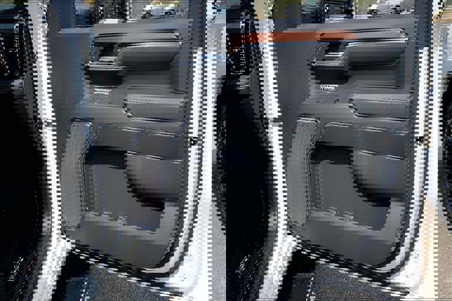 Used 2024 GMC Sierra 1500 Denali w/ Denali Reserve Package image 22