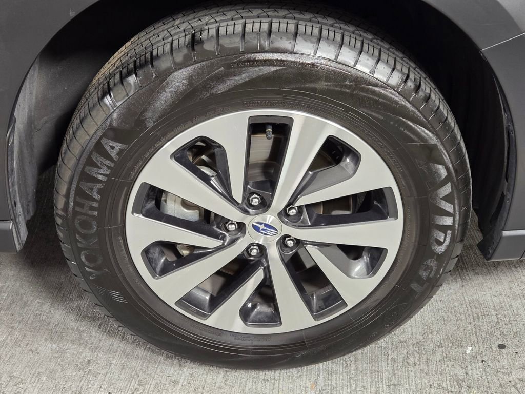 Certified 2025 Subaru Outback AWD/4WD image 10