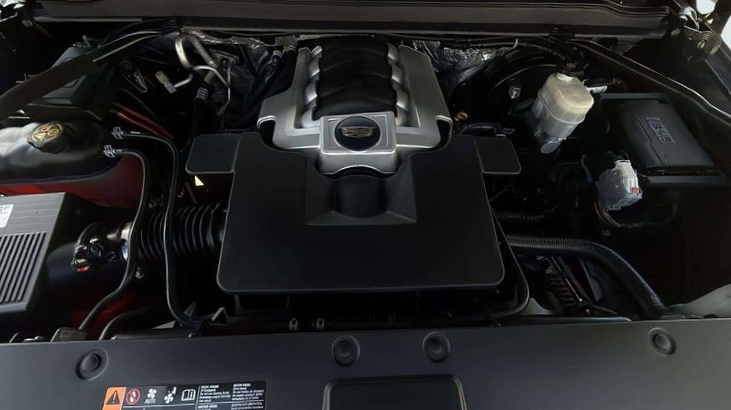 Used 2018 Cadillac Escalade ESV Platinum image 26