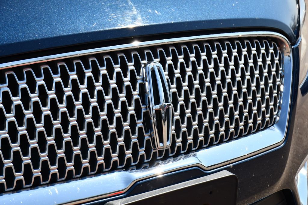 Used 2017 Lincoln MKZ Premiere image 39