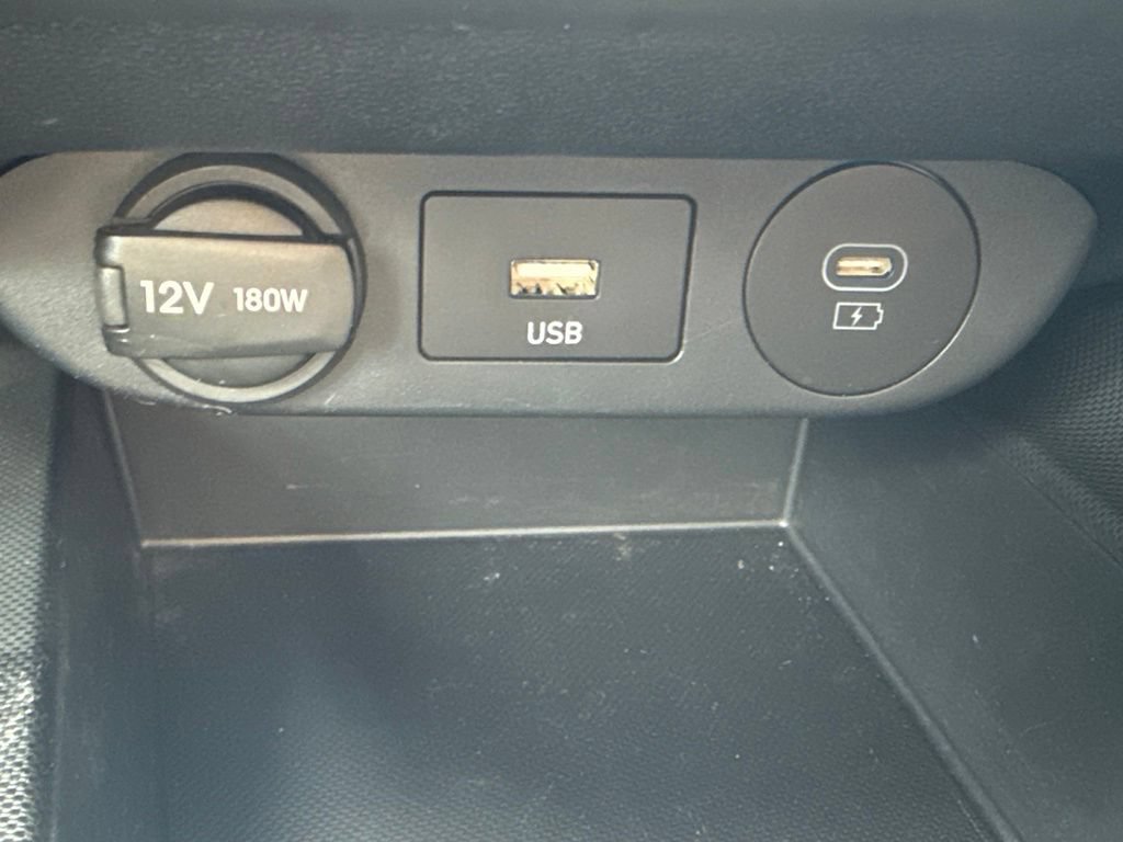 Certified 2025 Hyundai Elantra Hybrid FWD image 26