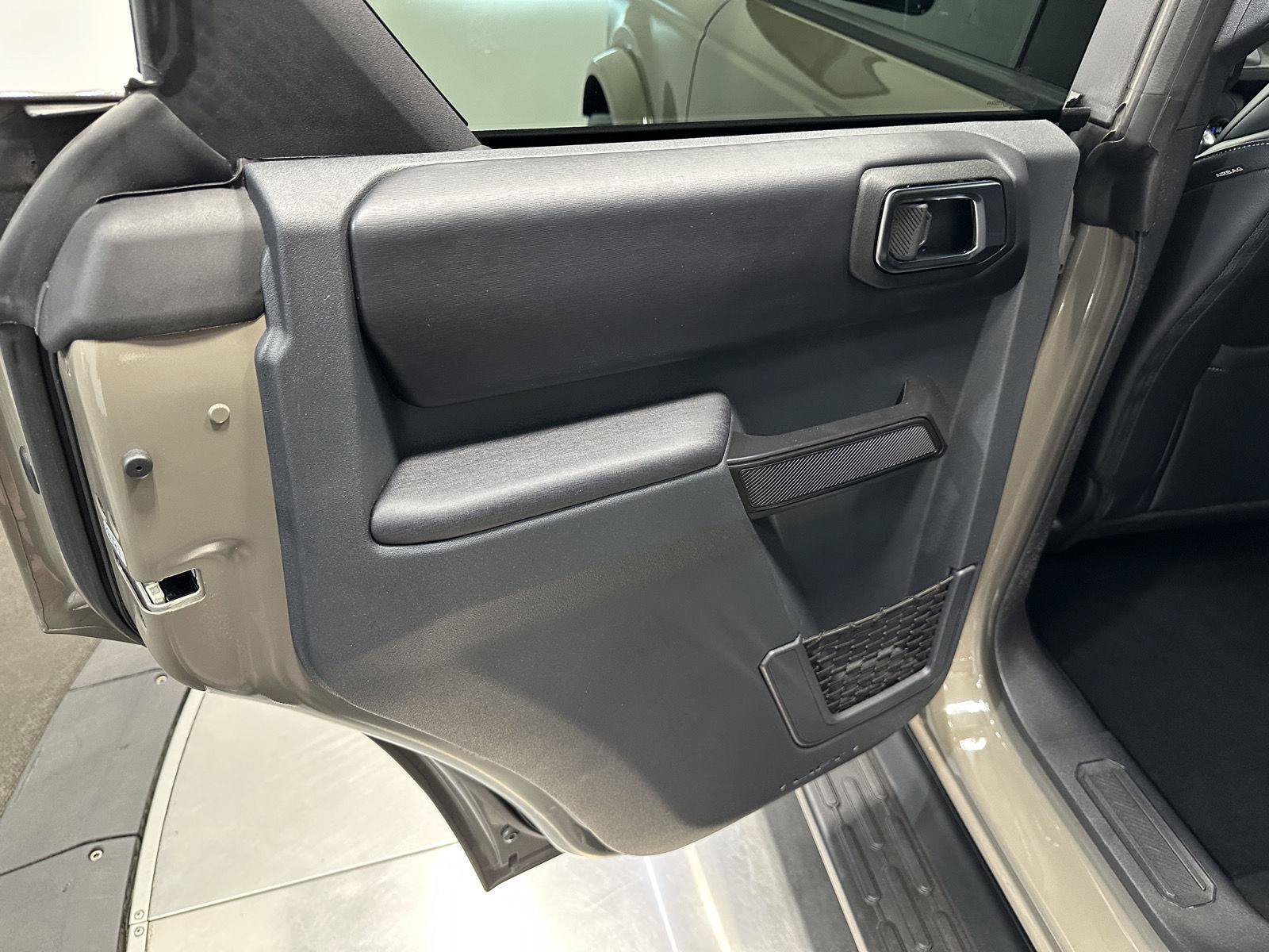 Used 2025 Ford Bronco Outer Banks AWD/4WD image 27