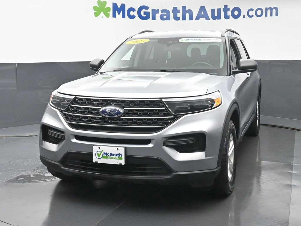 Used 2023 Ford Explorer XLT image 5