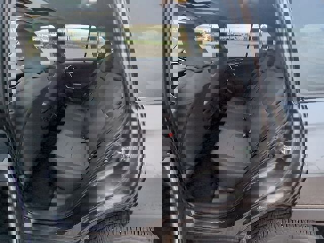 Used 2025 Toyota RAV4 XLE w/ Convenience Package image 10