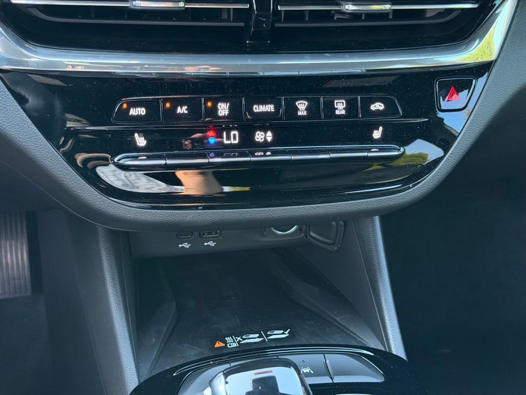 New 2026 Buick Envista Avenir FWD image 23