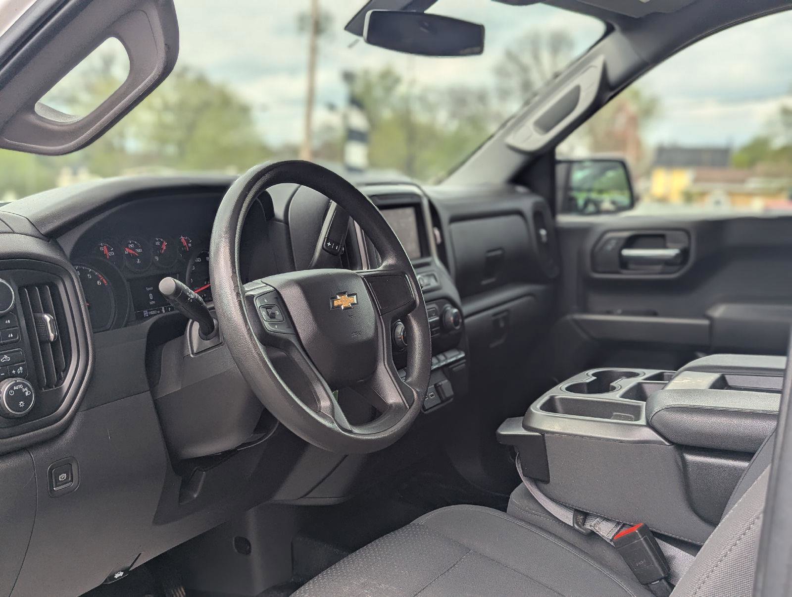 Used 2022 Chevrolet Silverado 1500 W/T w/ WT Value Package AWD/4WD image 27