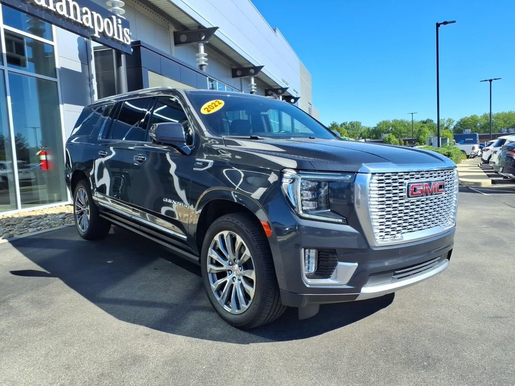 Used 2022 GMC Yukon XL Denali AWD/4WD image 8