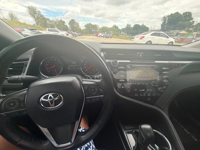 Used 2019 Toyota Camry XSE FWD image 11