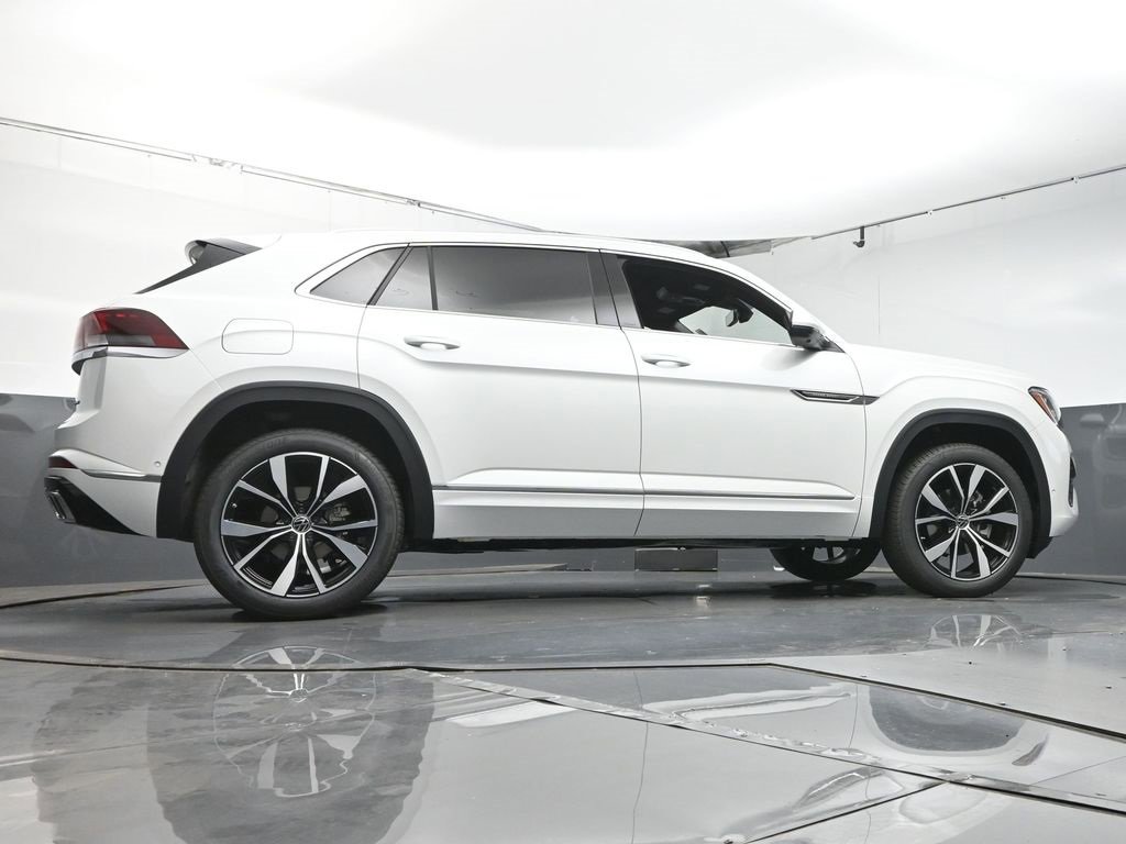 New 2025 Volkswagen Atlas Cross Sport SEL Premium R-Line image 40
