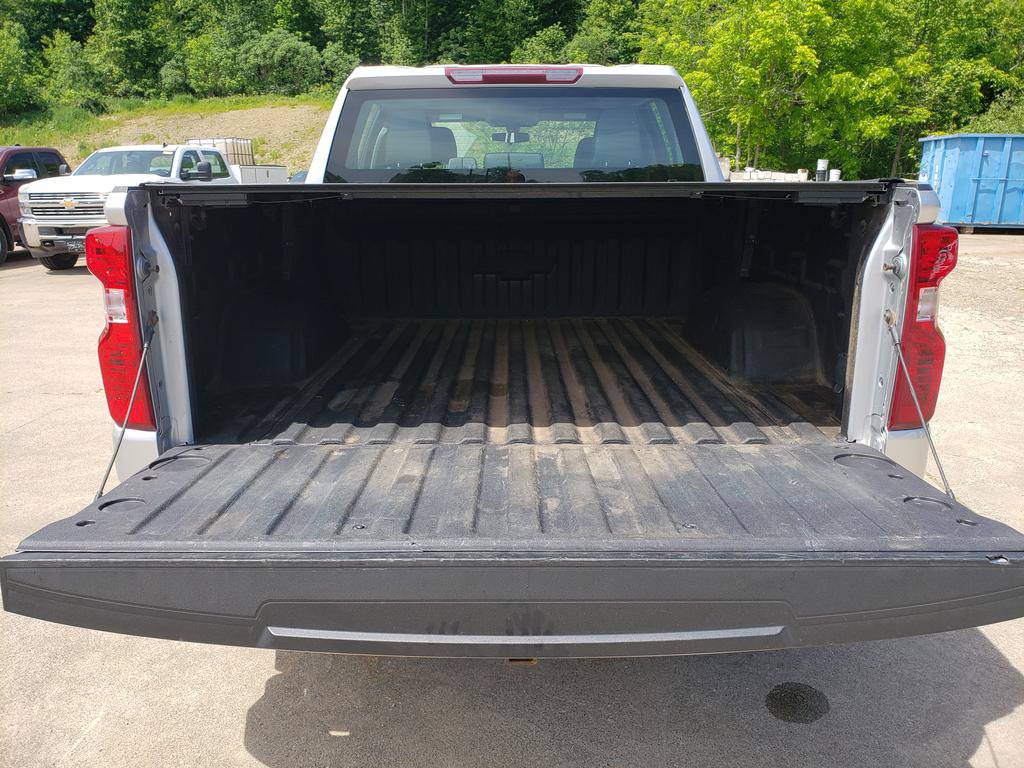 Used 2021 Chevrolet Silverado 1500 W/T w/ WT Safety Package AWD/4WD image 9