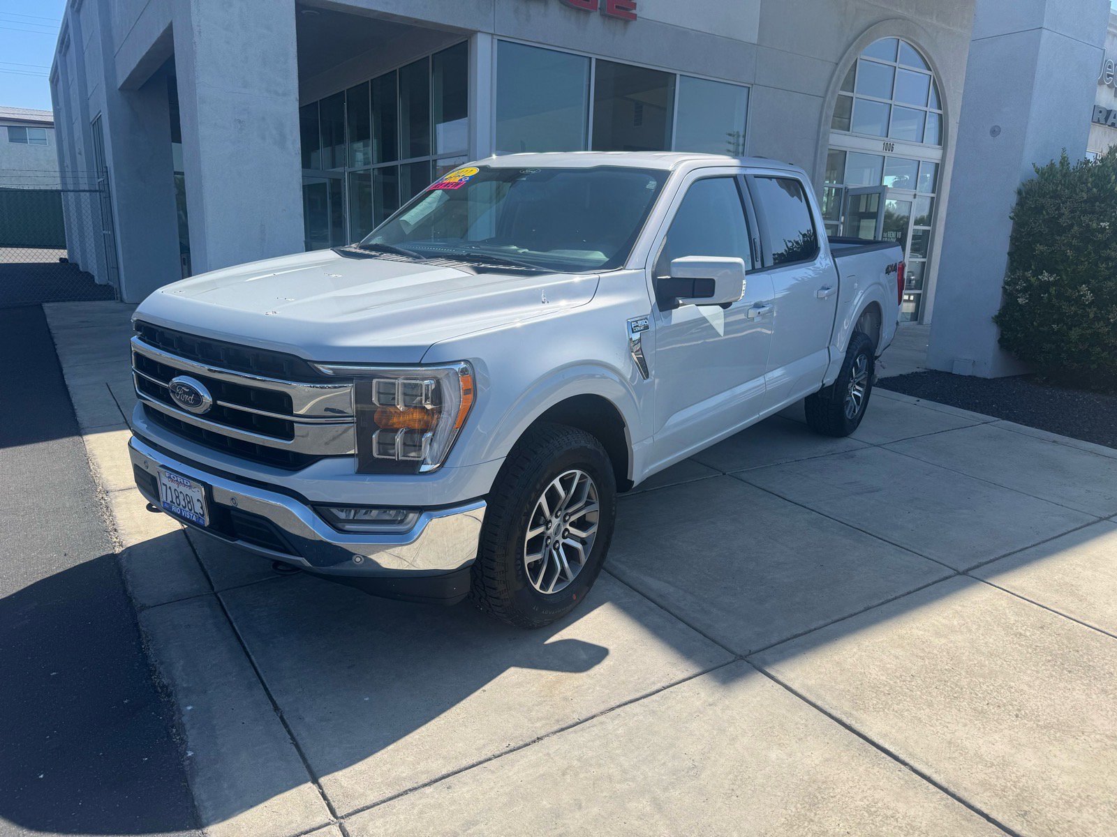 Used 2022 Ford F150 Lariat w/ Trailer Tow Package AWD/4WD image 1