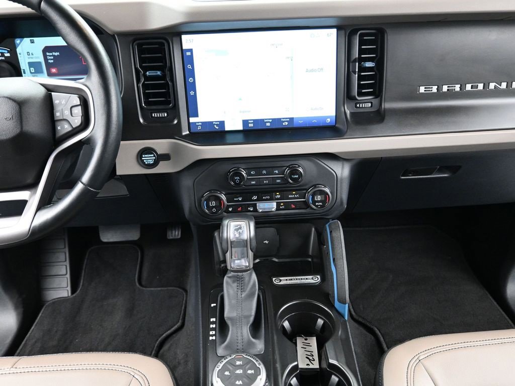 Used 2023 Ford Bronco Wildtrak image 12