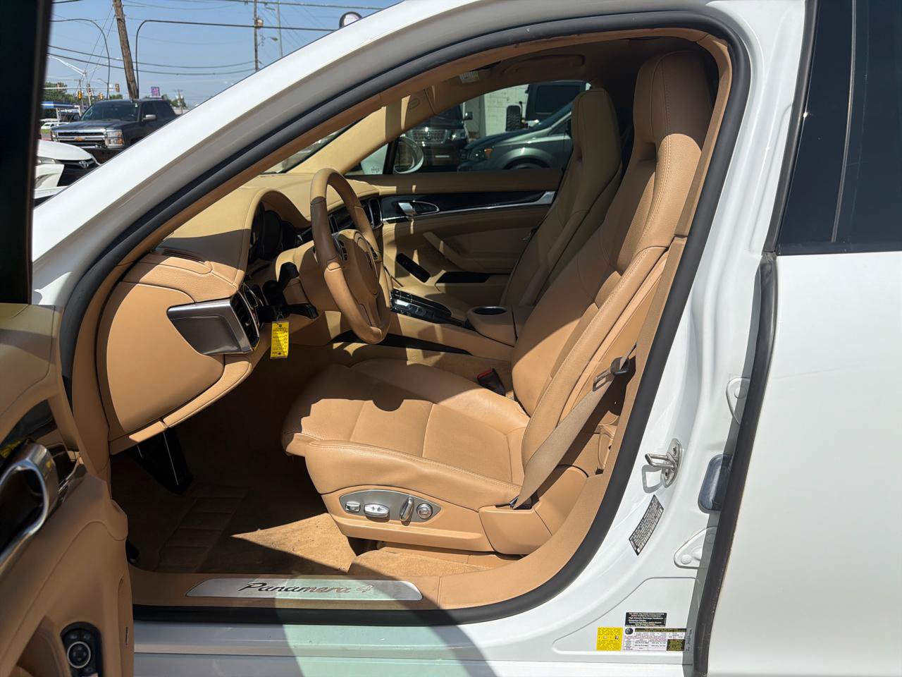 Used 2015 Porsche Panamera 4 AWD/4WD image 19