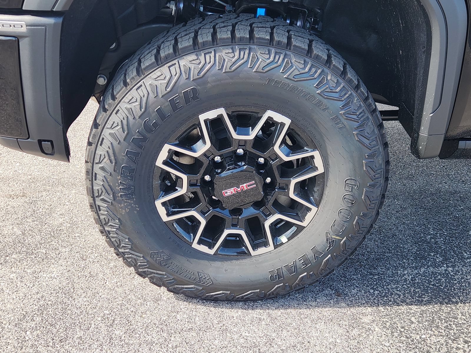 New 2026 GMC Sierra 2500 AT4X AWD/4WD image 14