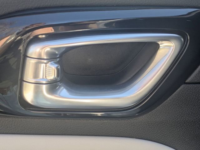 Used 2025 Jeep Compass Limited AWD/4WD image 26