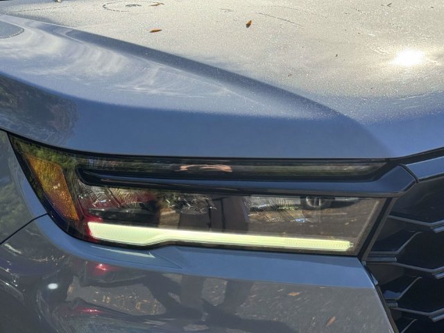 Certified 2025 Honda Pilot Black Edition image 8