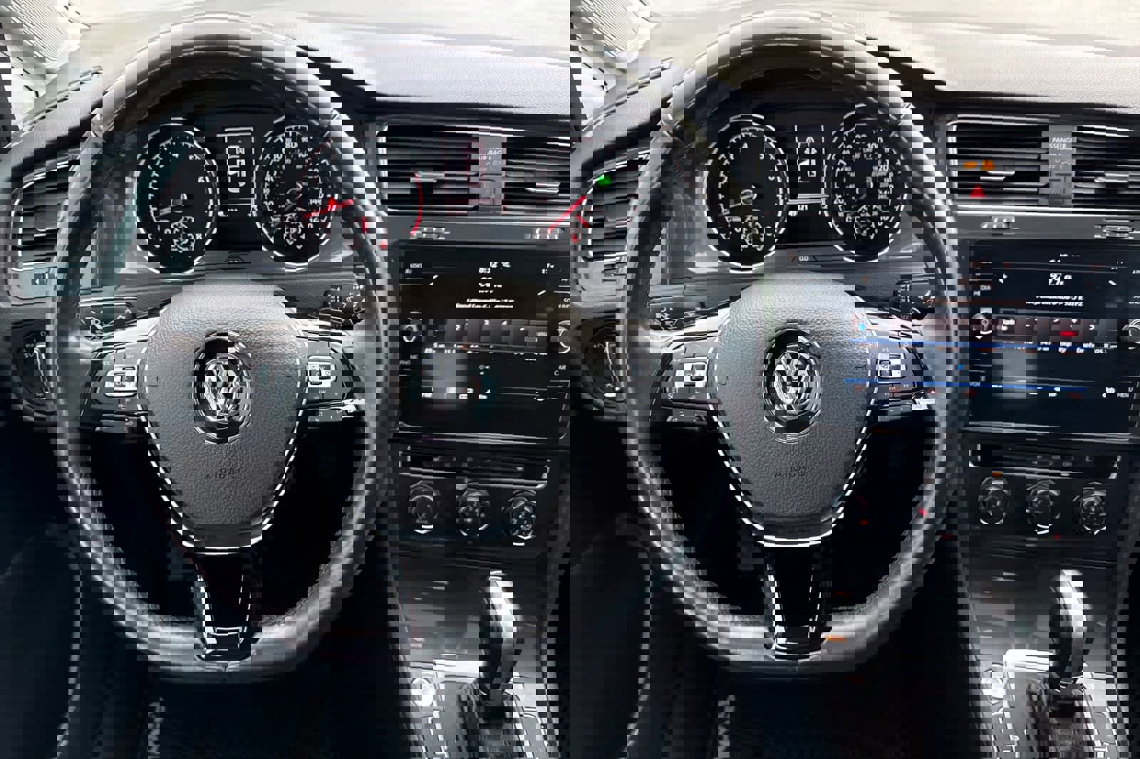 Used 2019 Volkswagen Golf SE image 14