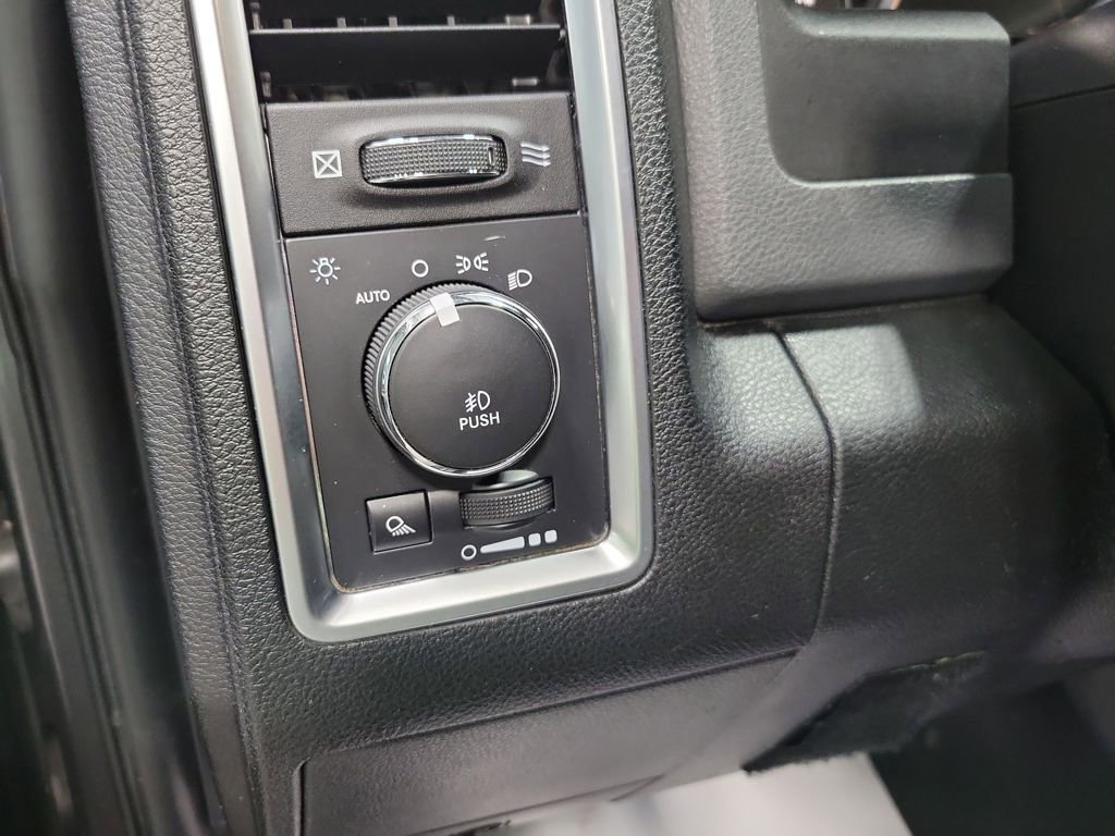 Used 2015 RAM 2500 Big Horn image 41