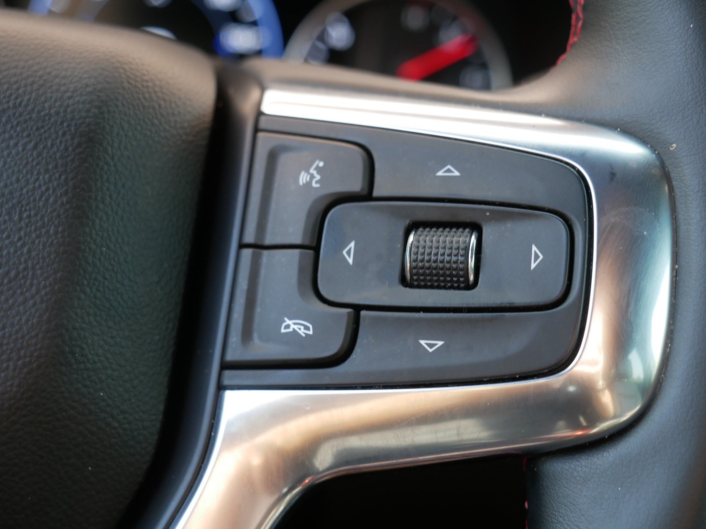 Used 2023 Chevrolet Blazer RS w/ Enhanced Convenience Package AWD/4WD image 29