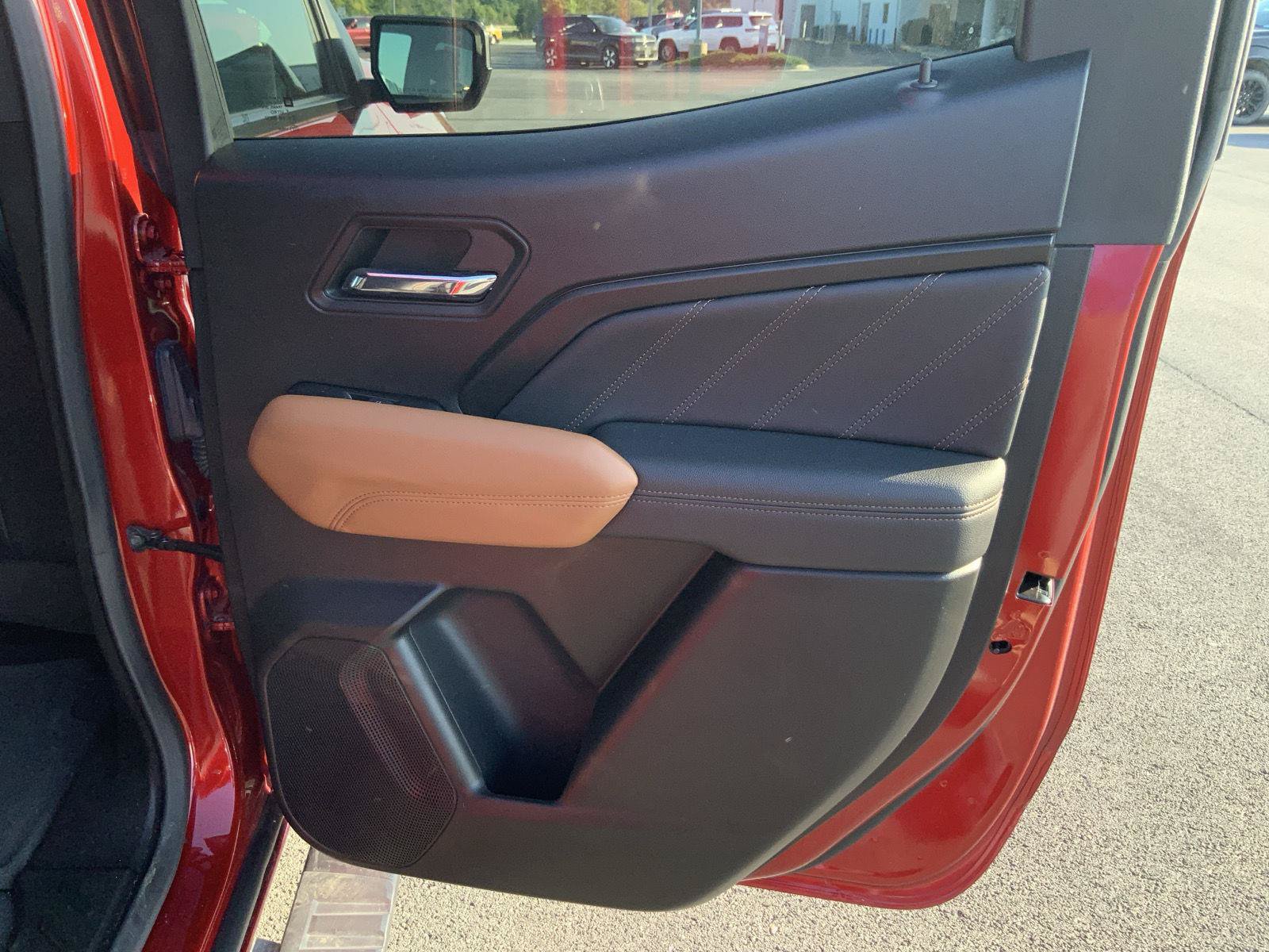 Used 2024 GMC Canyon AT4 w/ Canyon Safety Plus Package AWD/4WD image 57