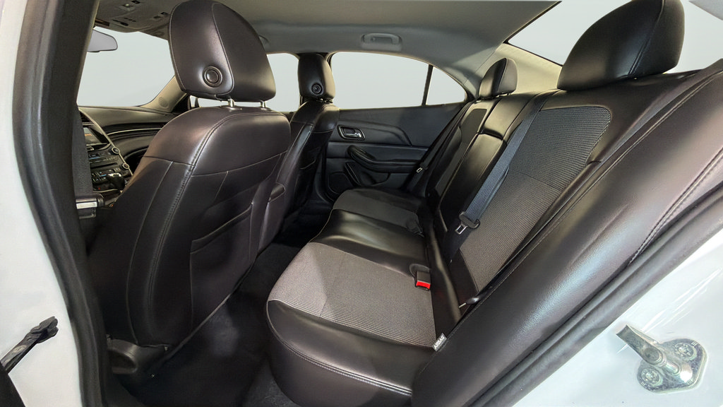 Used 2015 Chevrolet Malibu LT w/ Power Convenience Package FWD image 32