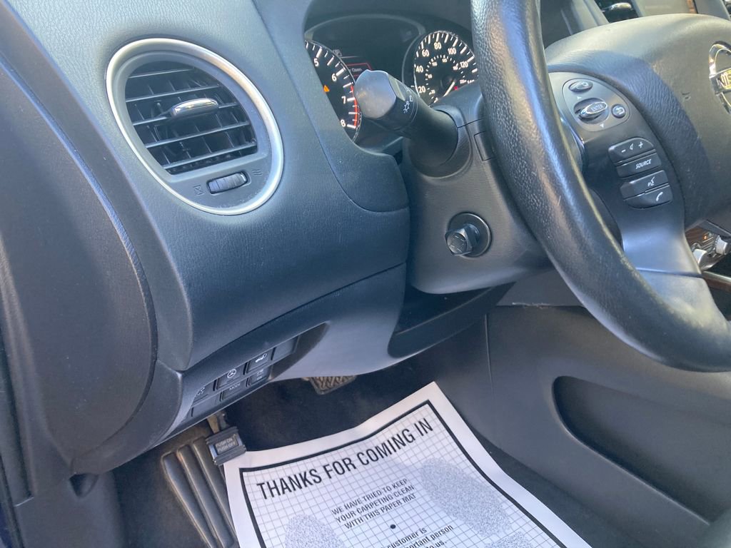 Used 2020 Nissan Pathfinder Platinum image 17