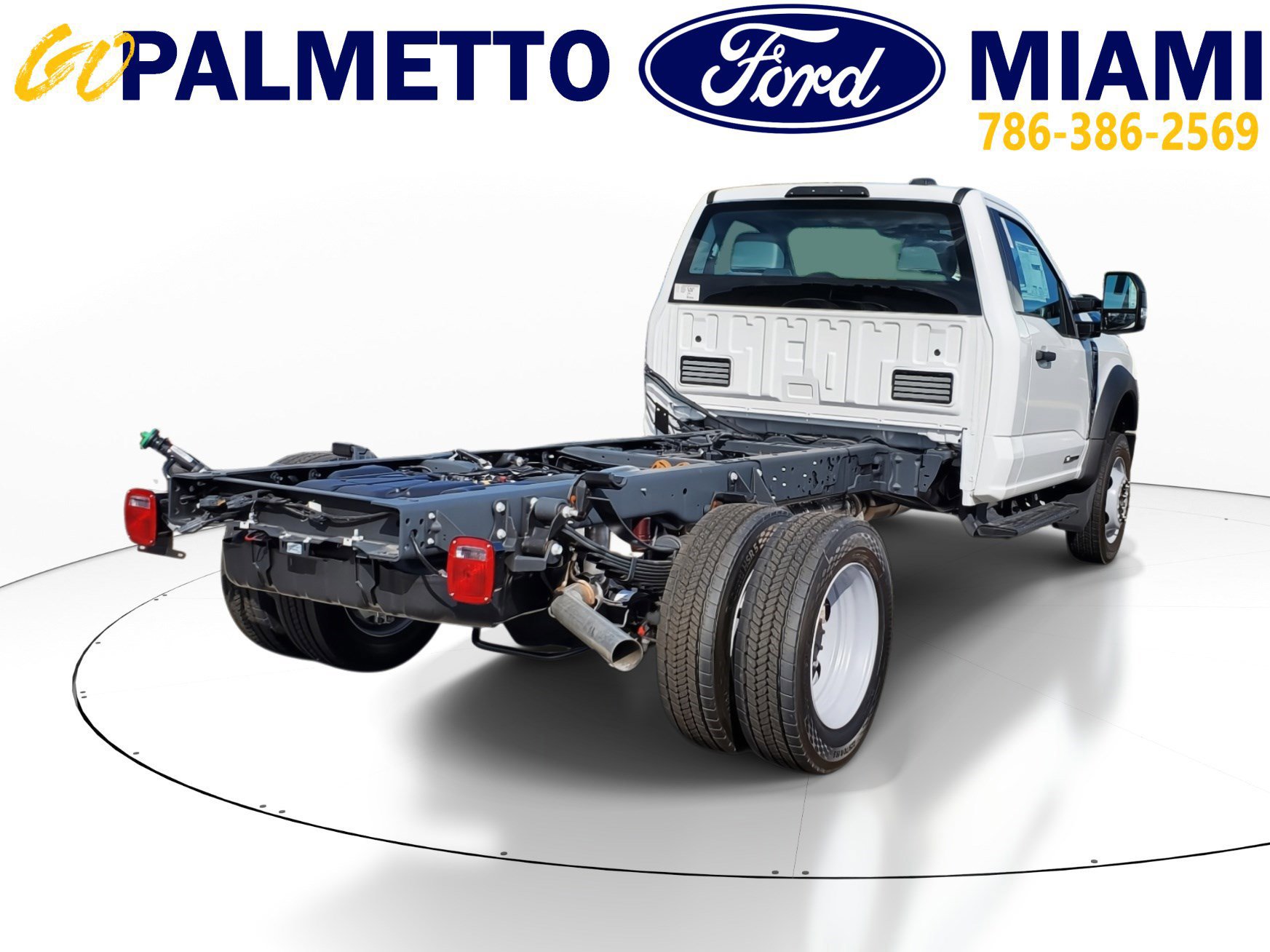 New 2024 Ford F450 XL w/ XL Chrome Package image 6