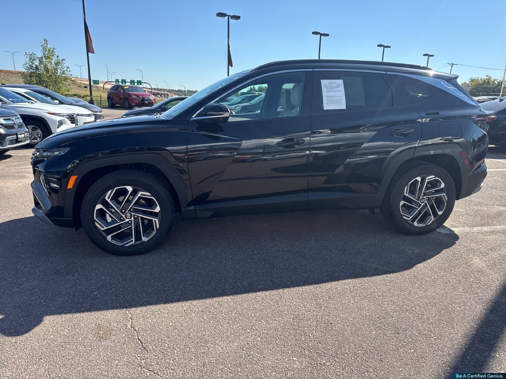 Used 2025 Hyundai Tucson Limited AWD/4WD image 34