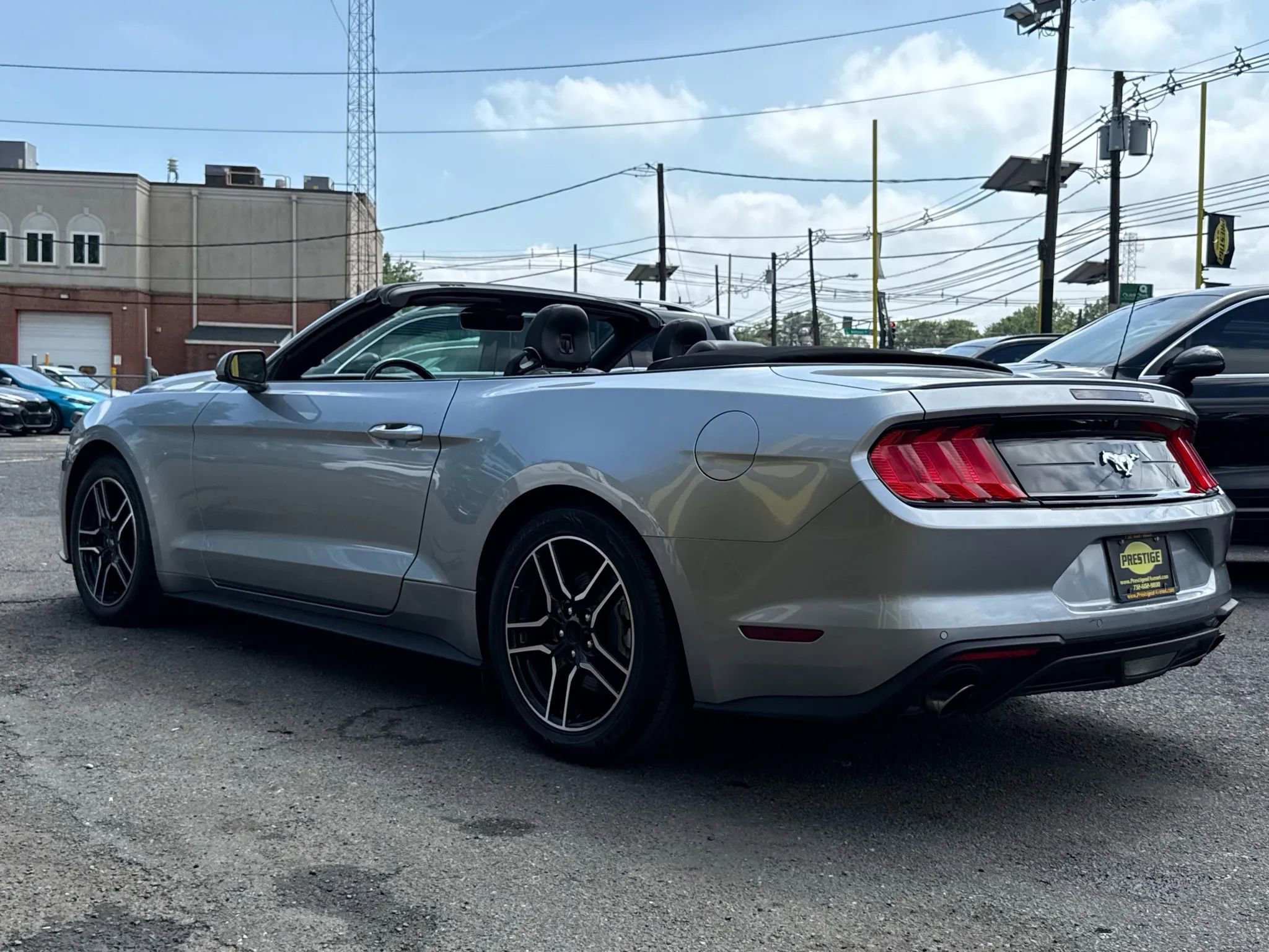 Used 2022 Ford Mustang Premium image 4