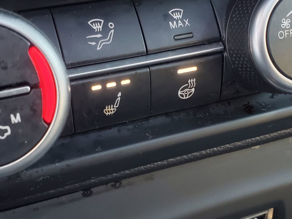 Used 2023 Alfa Romeo Stelvio Ti image 29