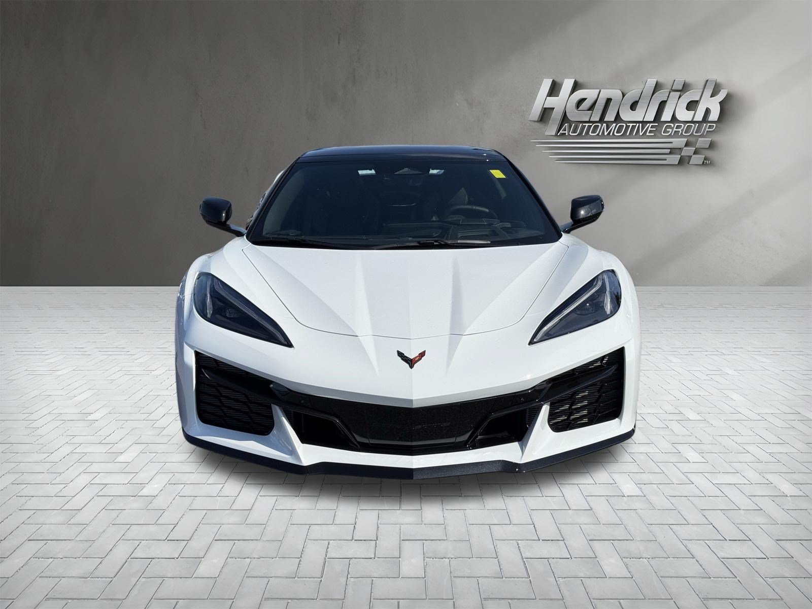 Used 2027 Chevrolet Corvette Grand Sport w/ Z52 Sport Performance Package RWD image 3