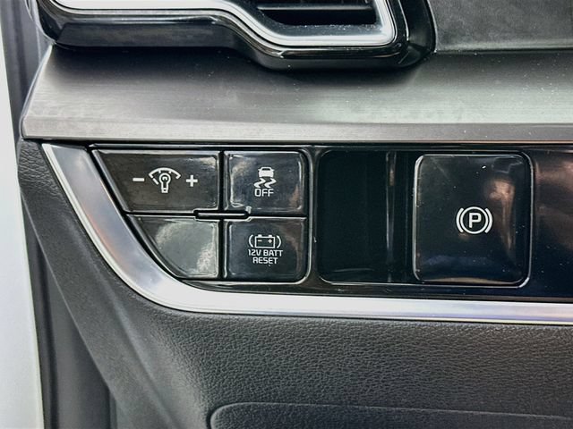 Used 2023 Kia Sportage EX AWD/4WD image 13