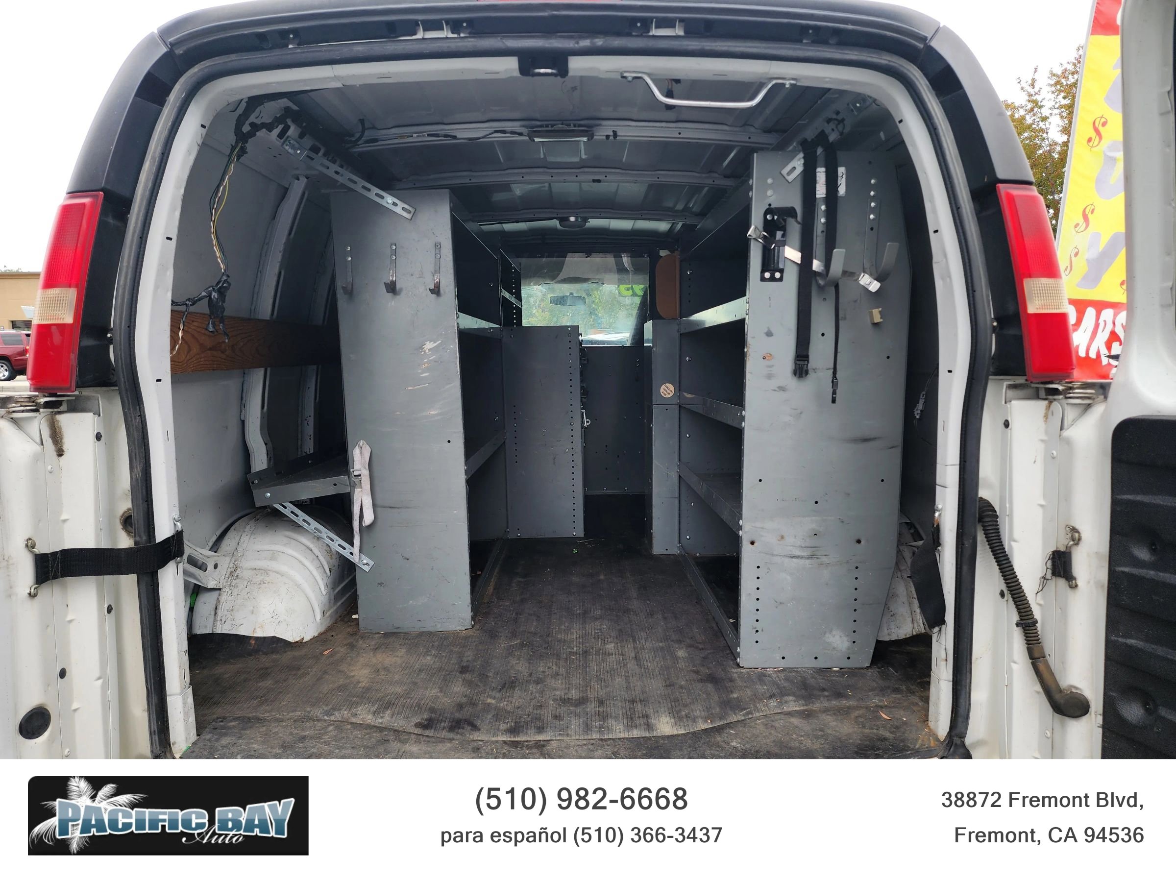 Used 2012 Chevrolet Express 2500 image 15