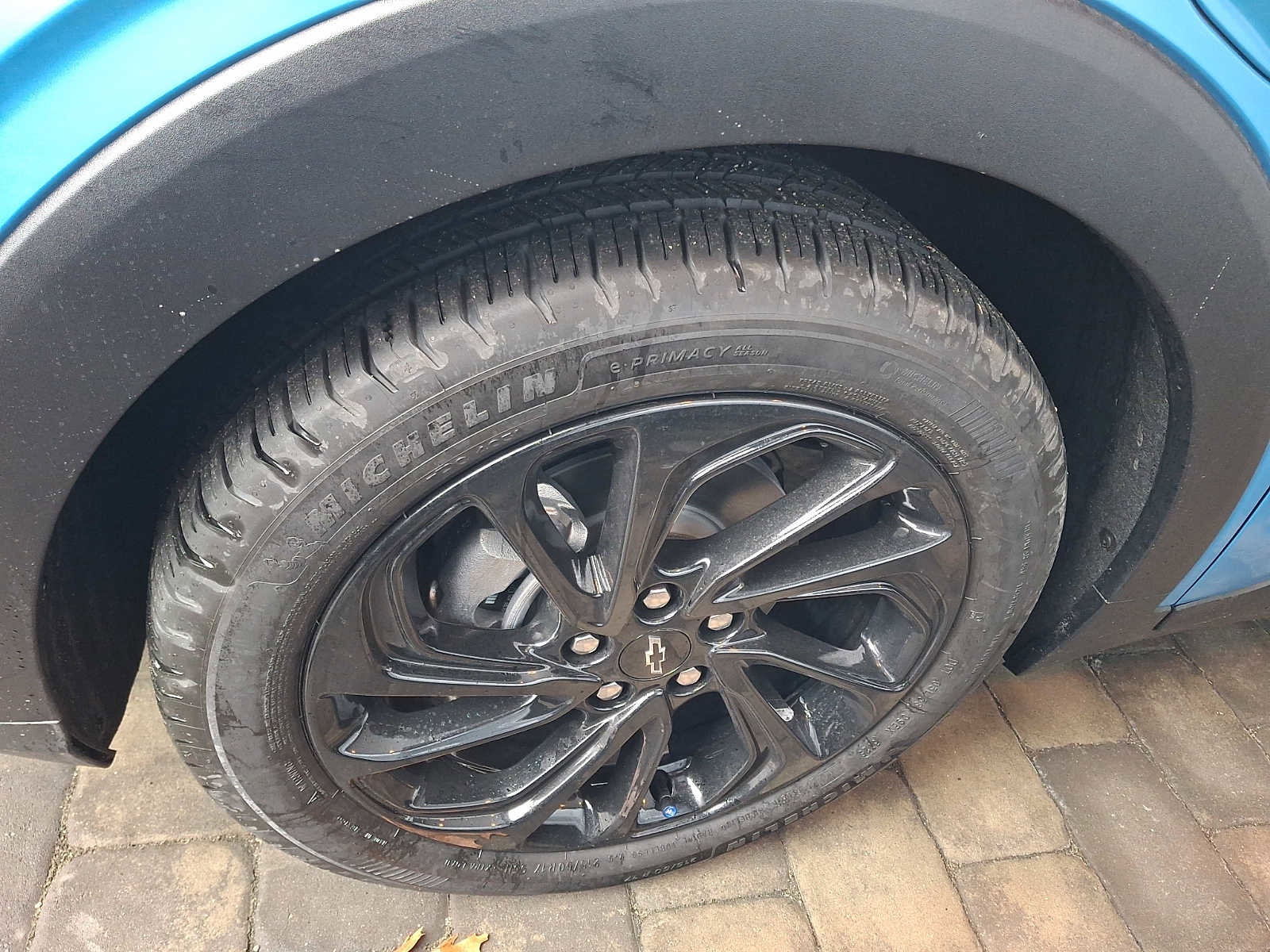 New 2027 Chevrolet Bolt RS w/ Technology Package image 2