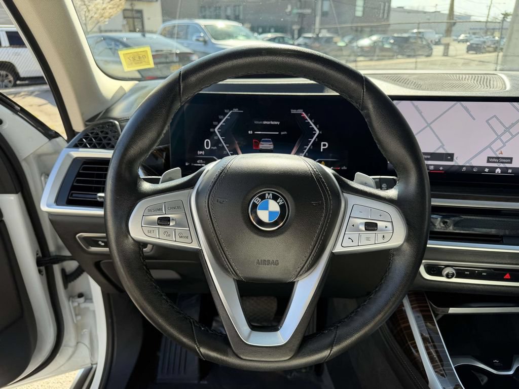 Used 2026 BMW X7 xDrive40i AWD/4WD image 27